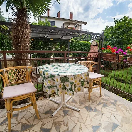 Apartments Marija Porec Exterior photo
