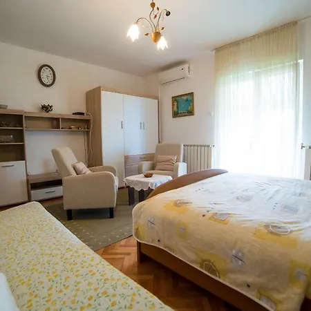 Apartments Marija Porec Exterior photo